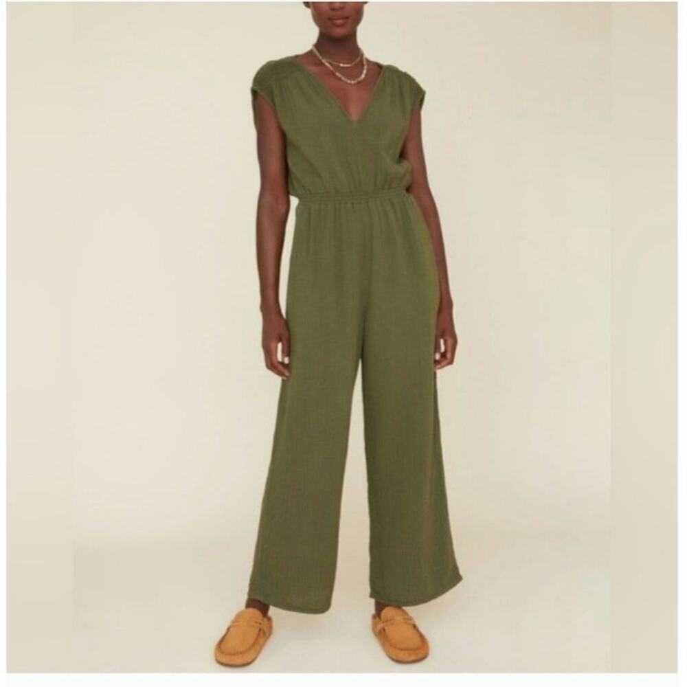 Xirena Nell Jumpsuit Basil Size: L